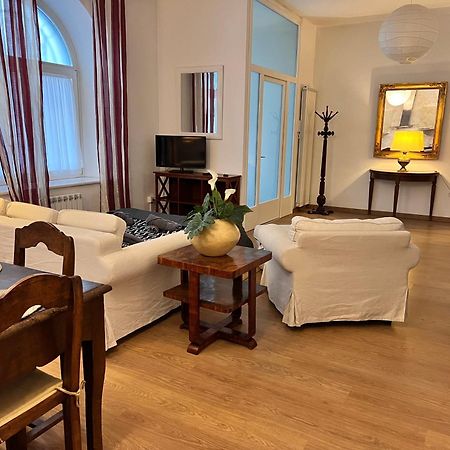 Loft With Private Parking Apartman Trieszt Kültér fotó